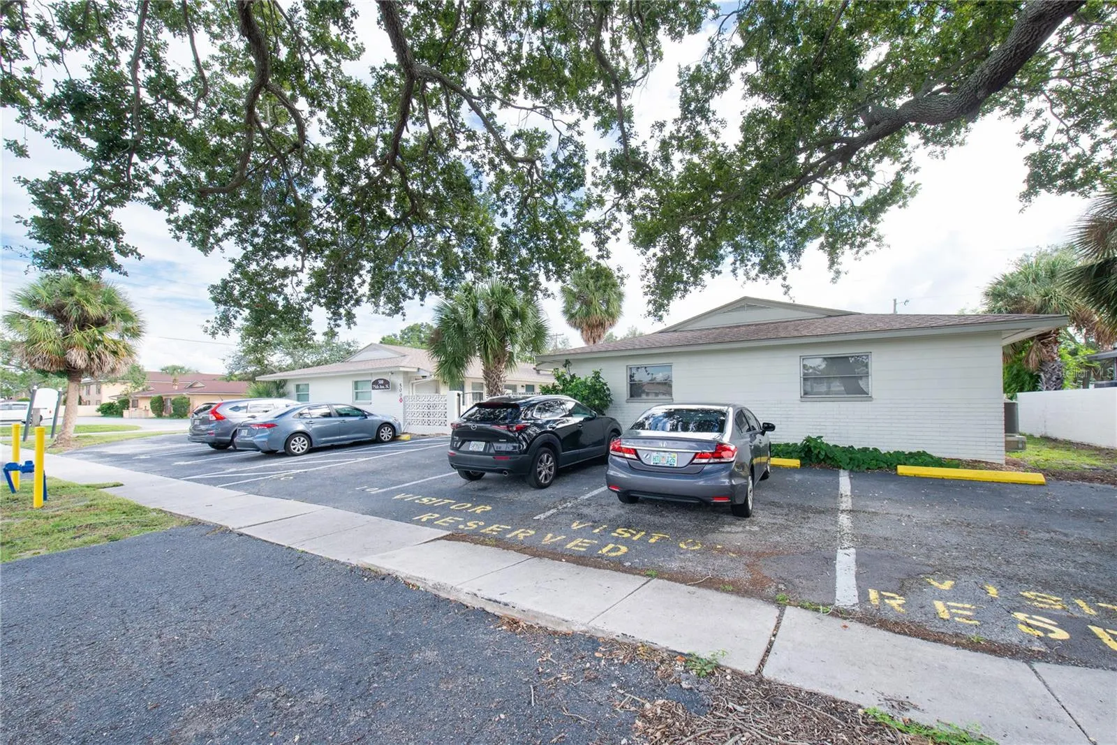 500 75TH AVE N