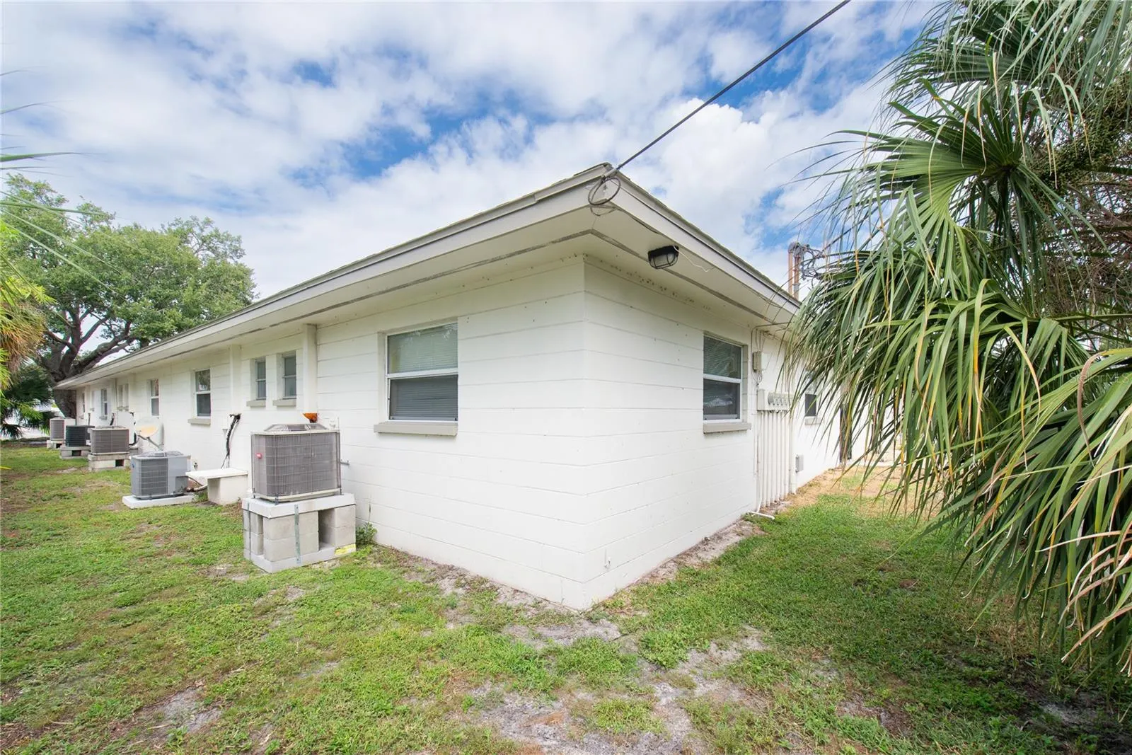 500 75TH AVE N