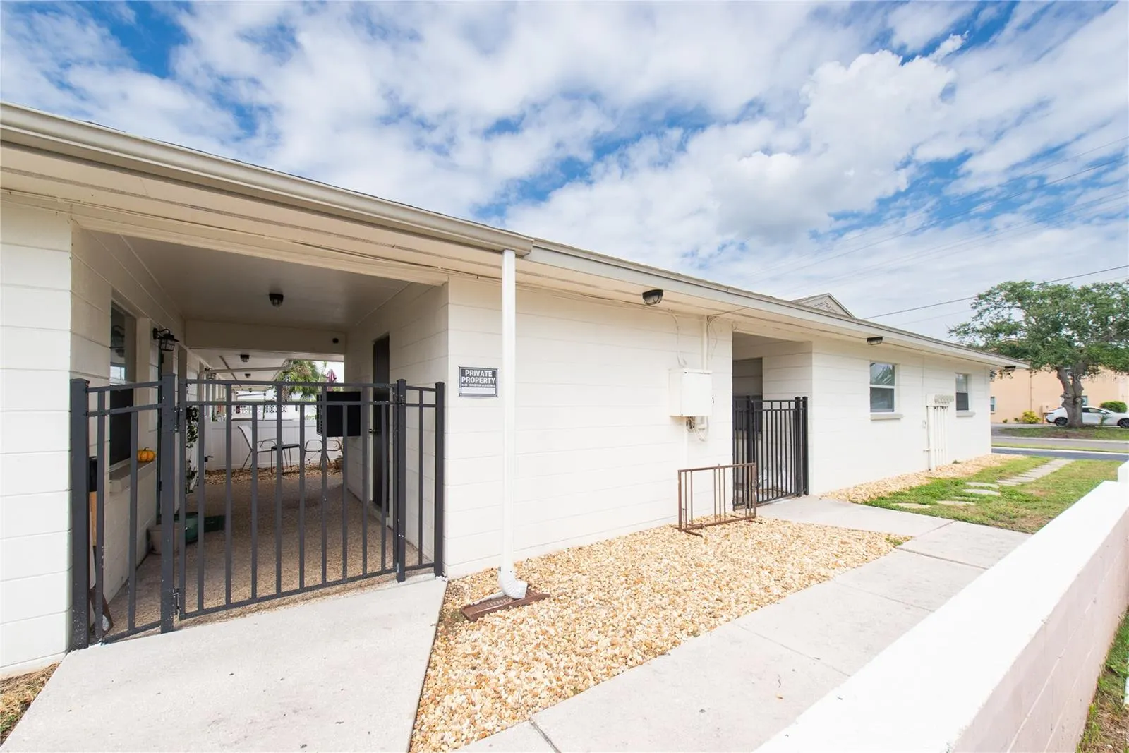 500 75TH AVE N