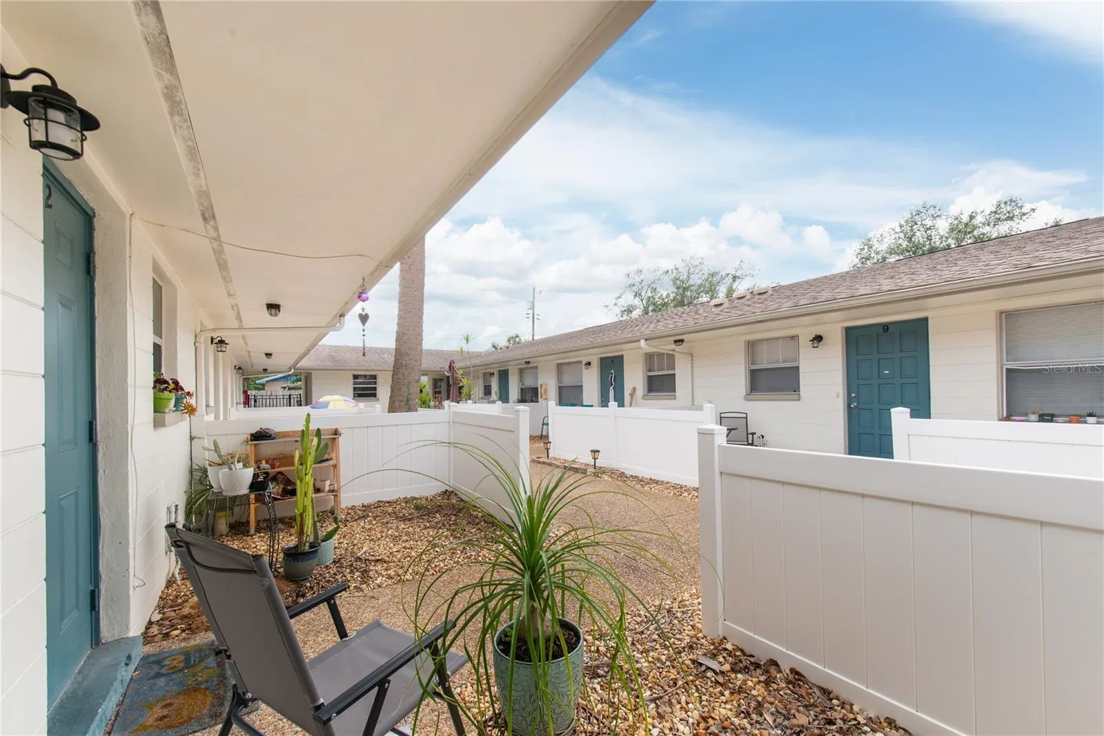 500 75TH AVE N