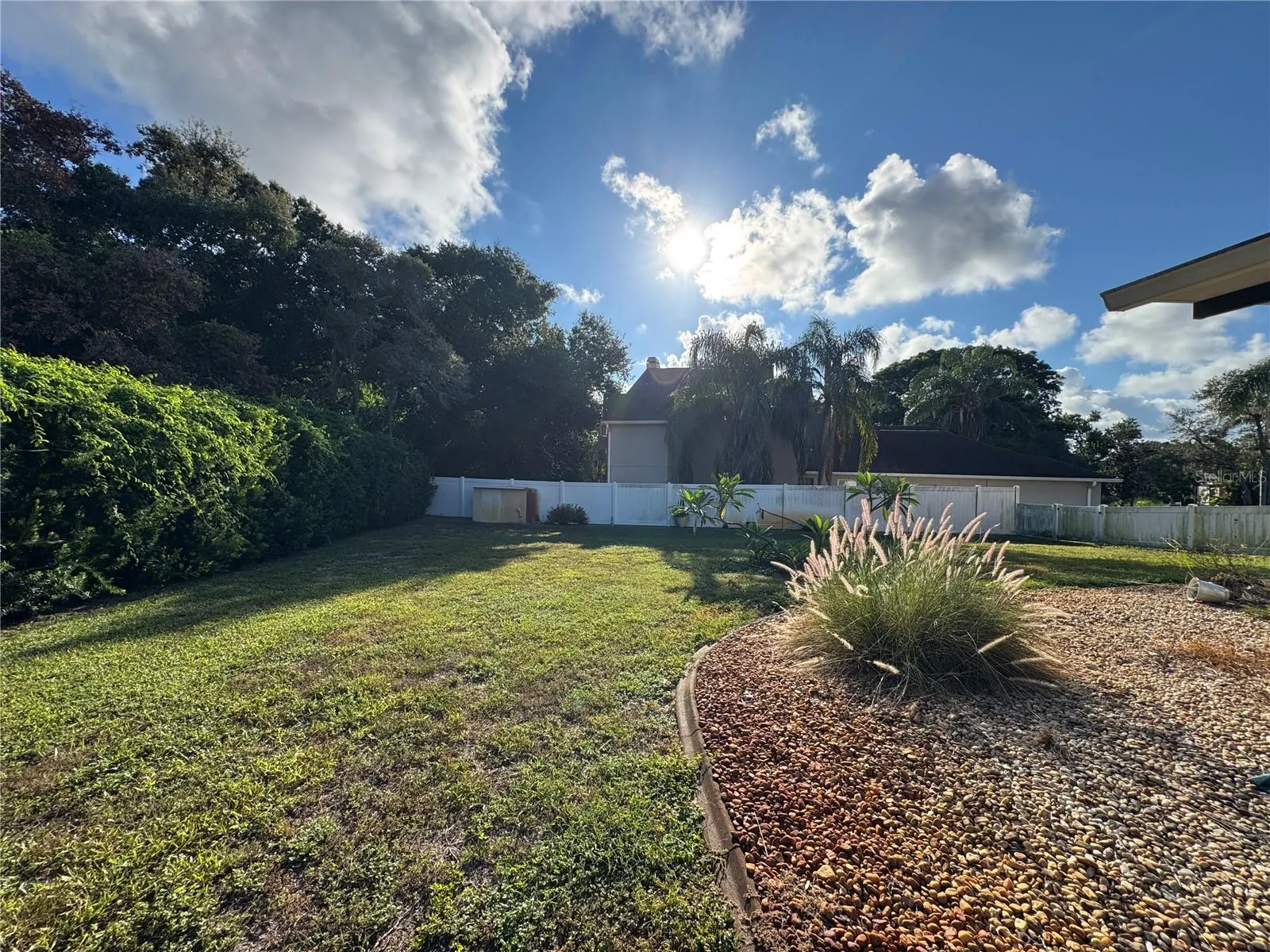 1330 SUNSET CT