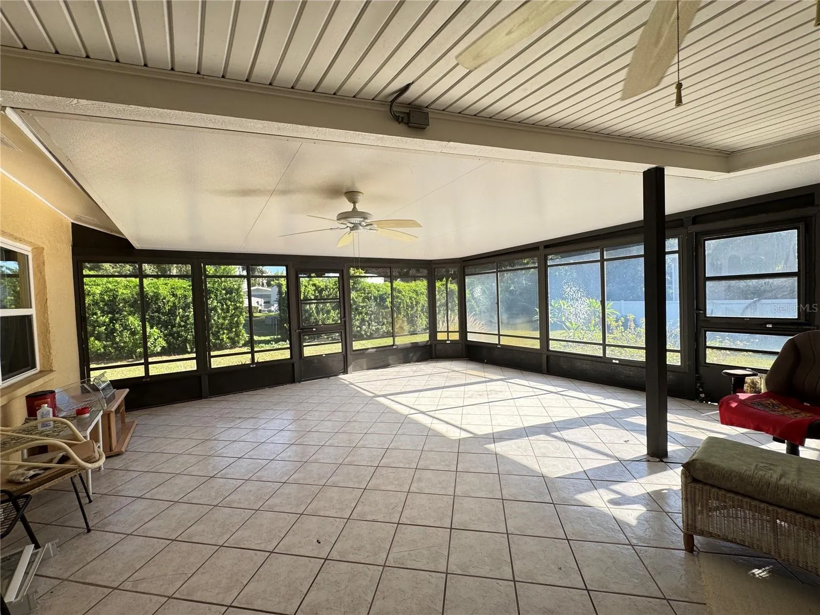 1330 SUNSET CT