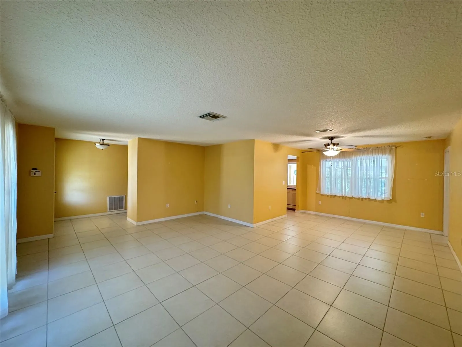 1330 SUNSET CT