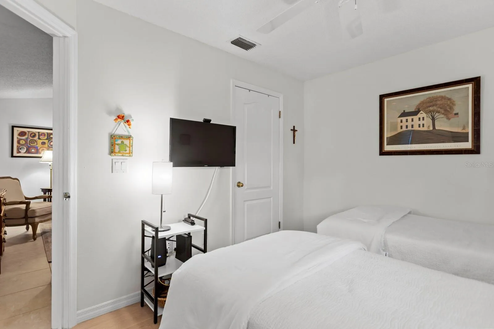 9415 OAK MEADOW CT