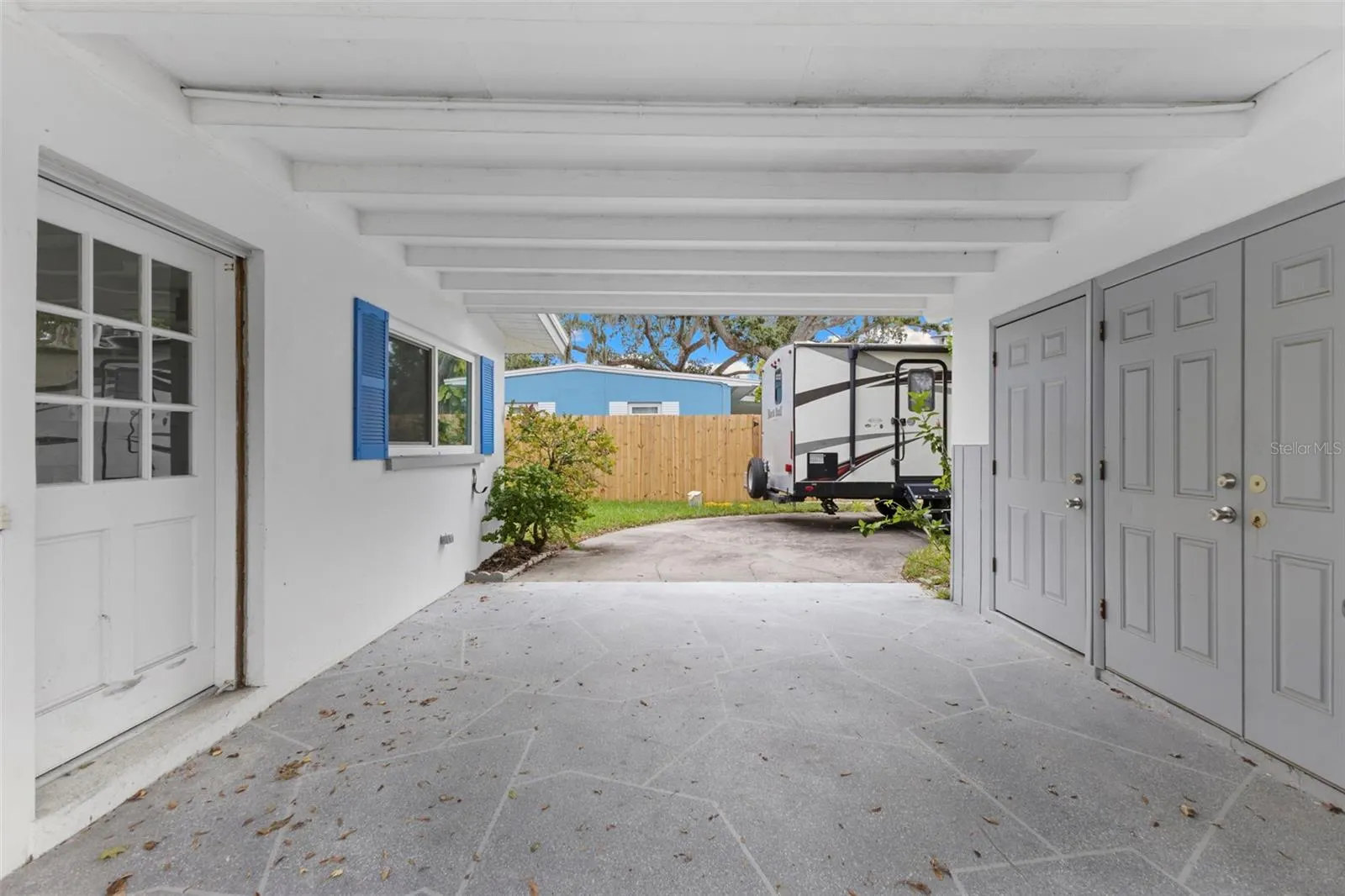1889 SAN MATEO DR