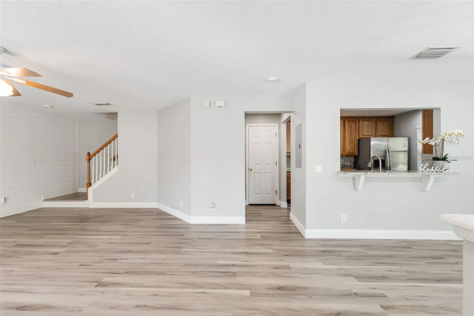 9604 CHARLESBERG DR