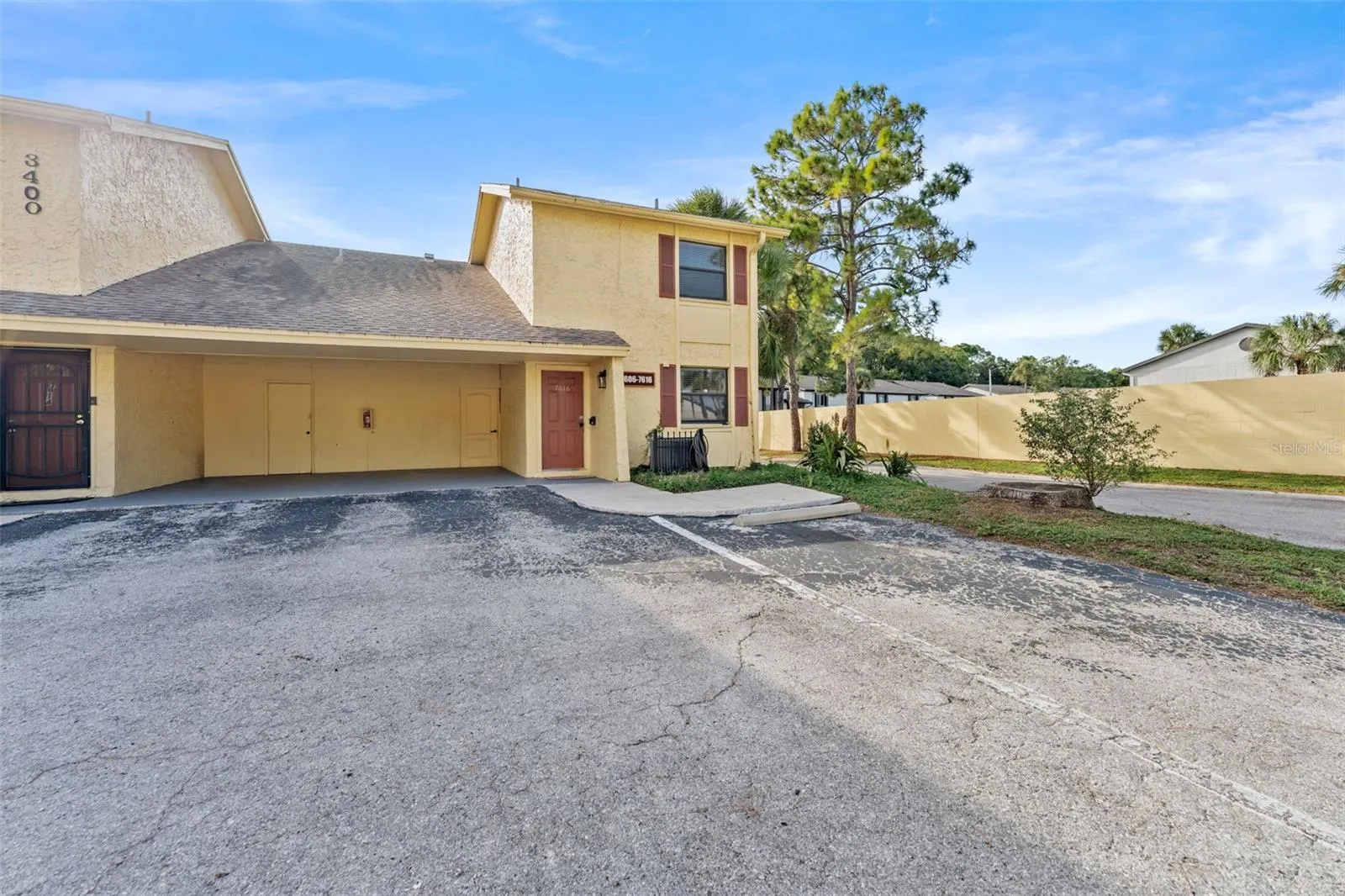 7616 LA MESITA CT