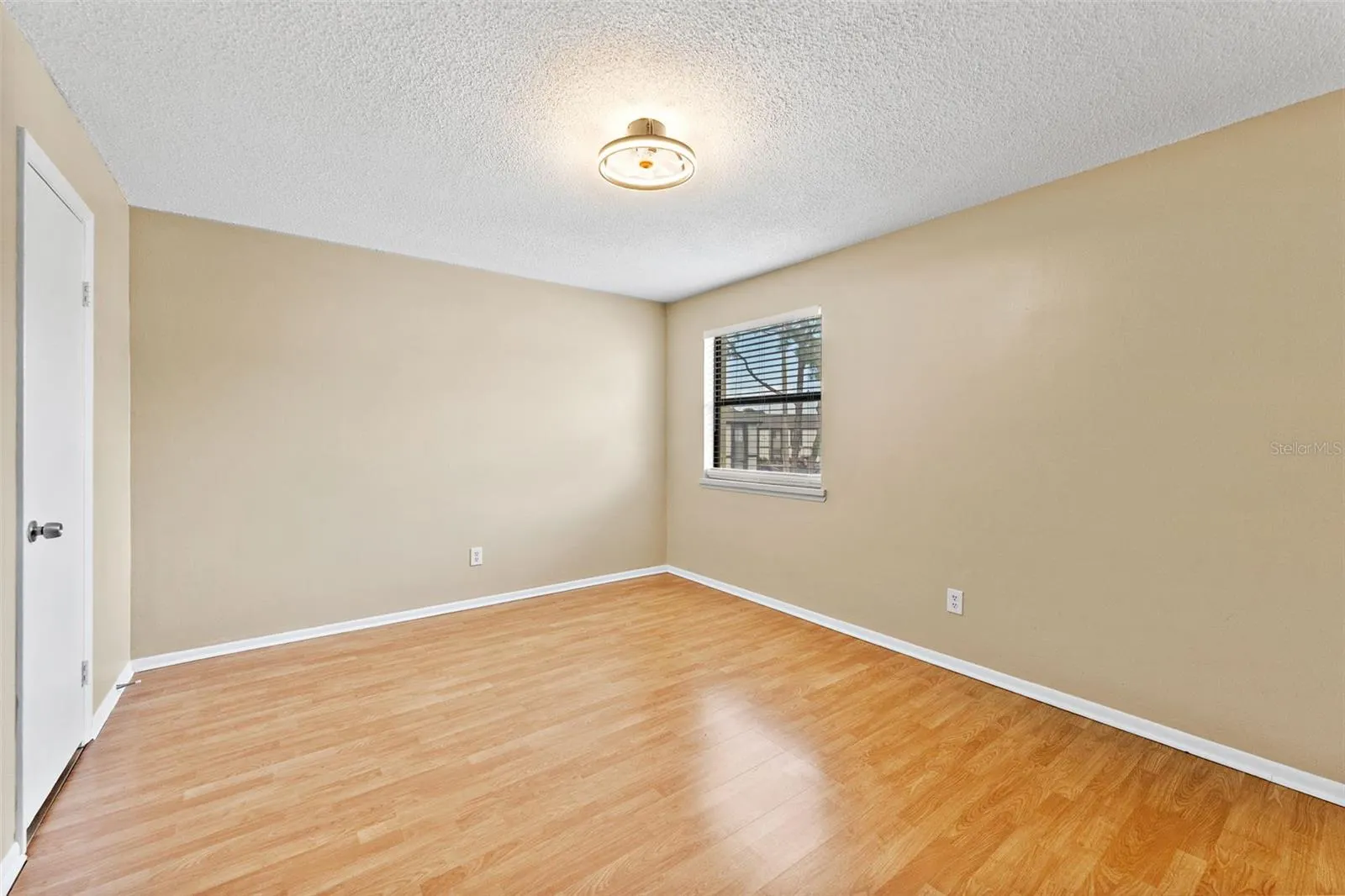 7616 LA MESITA CT