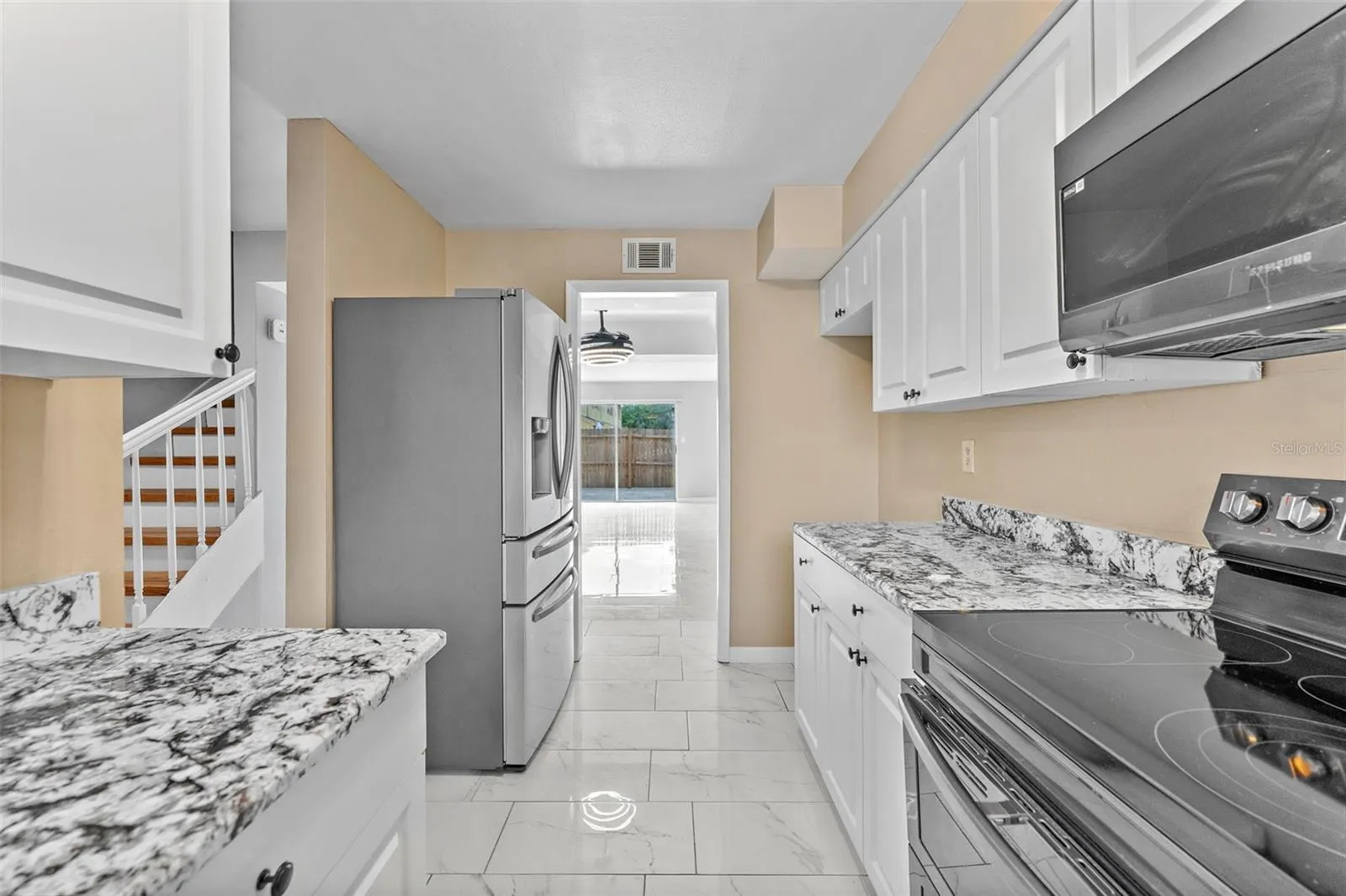 7616 LA MESITA CT