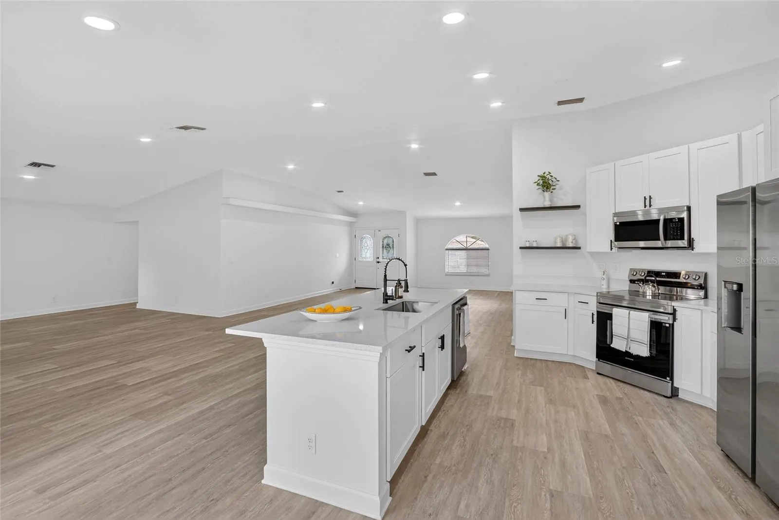 1140 LA SALLE ST