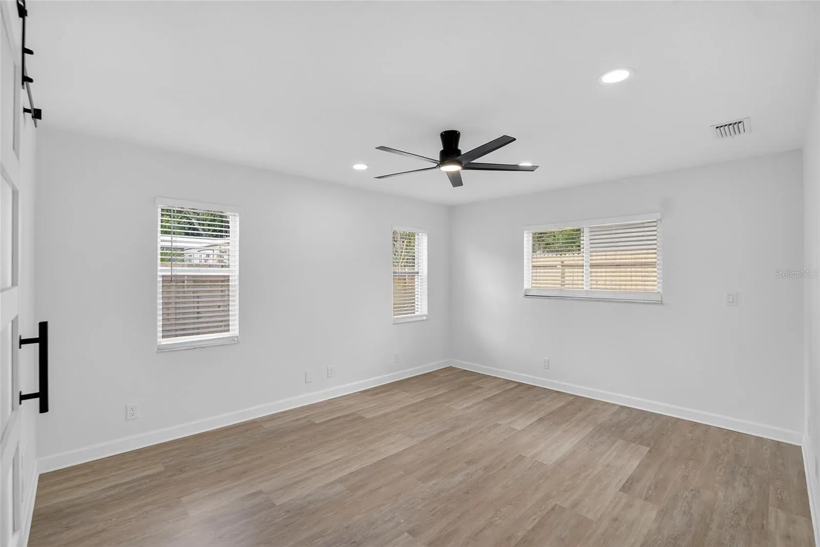 1140 LA SALLE ST
