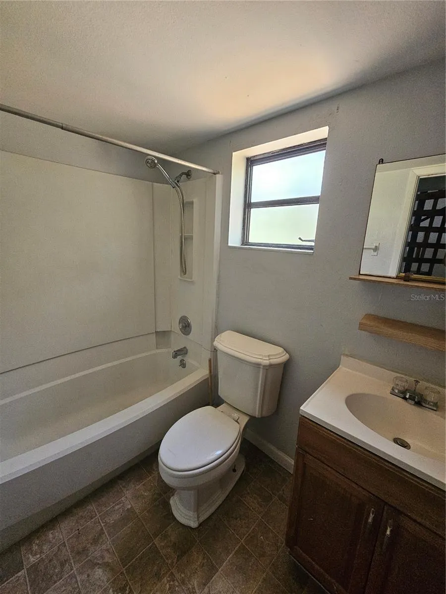 2122 BRADFORD ST #523, #523