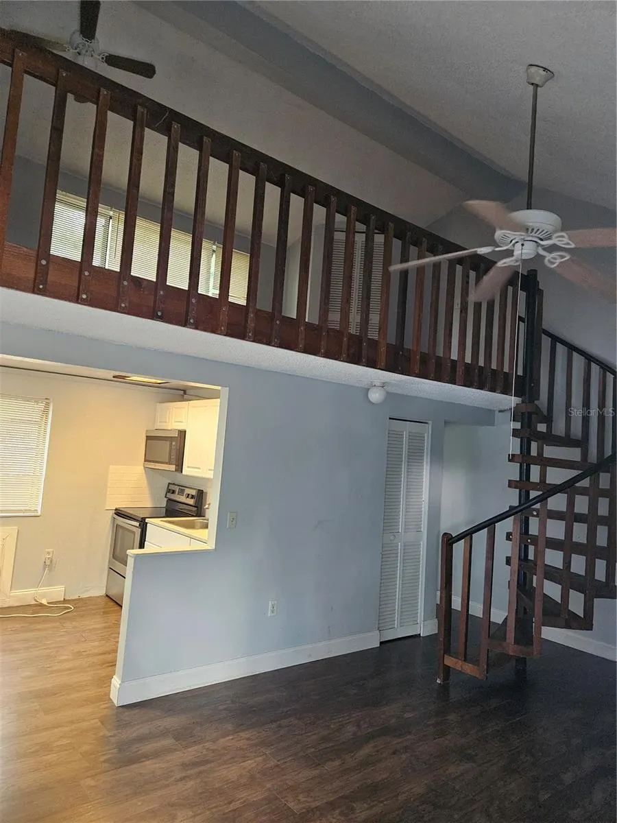 2122 BRADFORD ST #523, #523