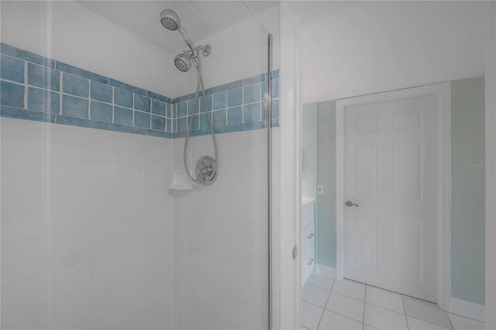 5020 BAYSHORE BLVD #702, #702
