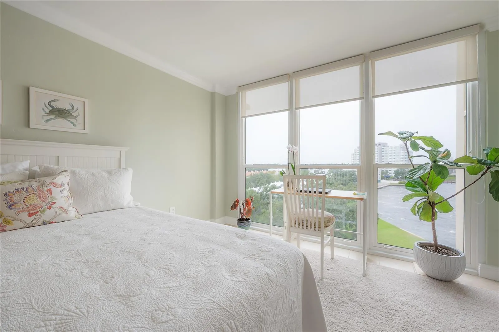 5020 BAYSHORE BLVD #702, #702