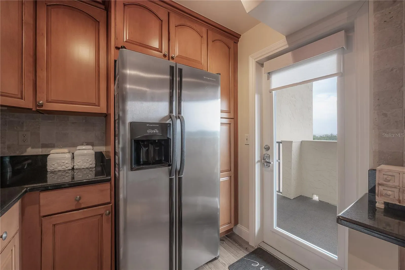 5020 BAYSHORE BLVD #702, #702