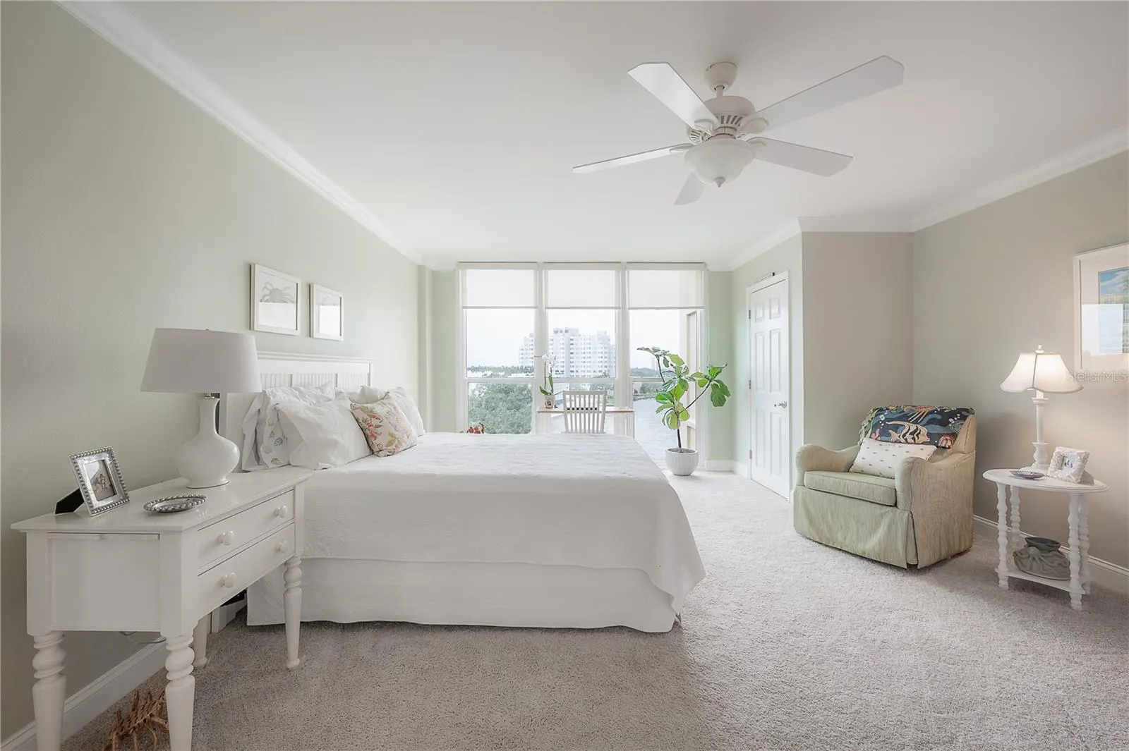 5020 BAYSHORE BLVD #702, #702