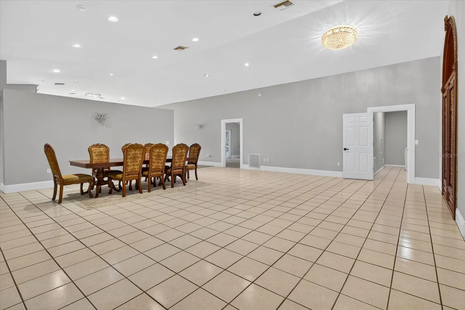 3238 CULLENDALE DR