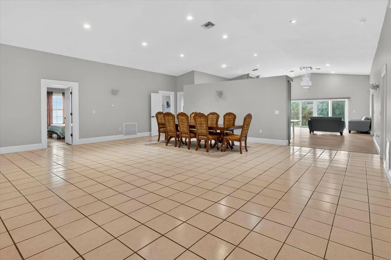 3238 CULLENDALE DR