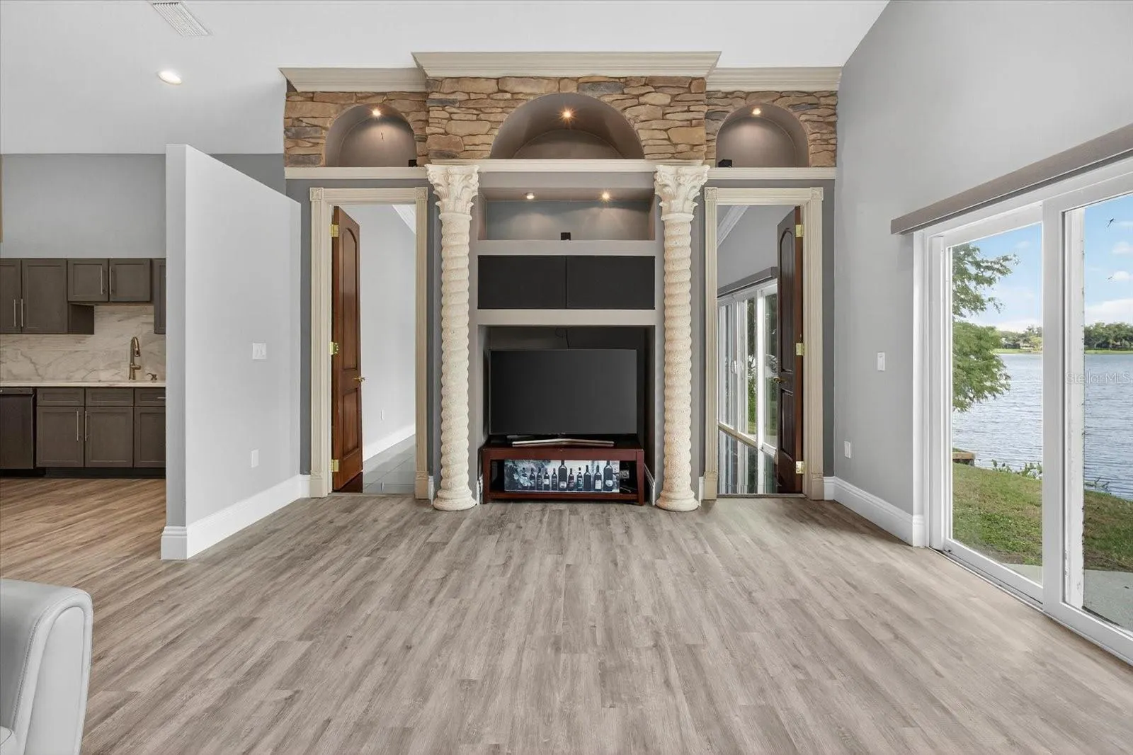 3238 CULLENDALE DR