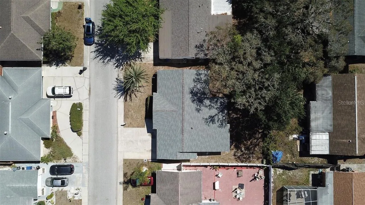 7144 FAIRFAX DR