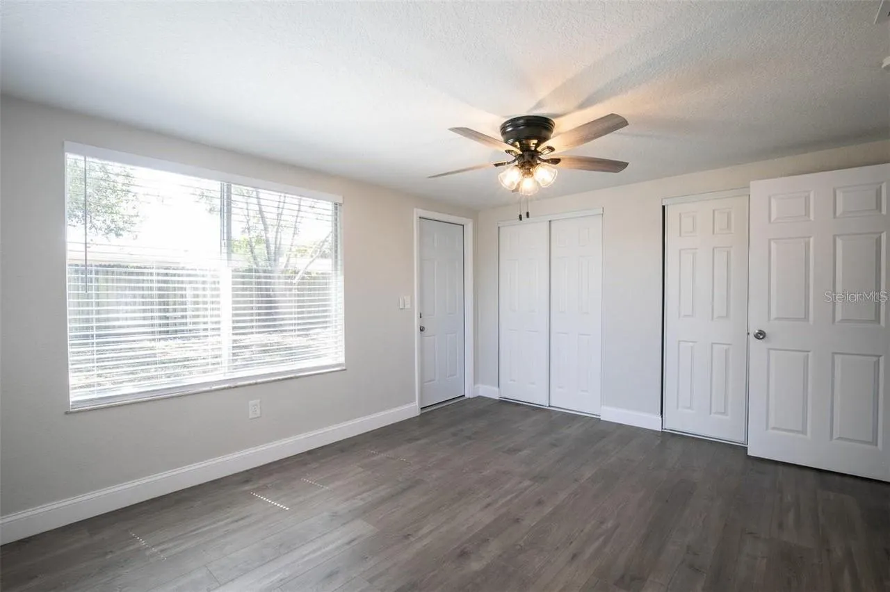 7144 FAIRFAX DR