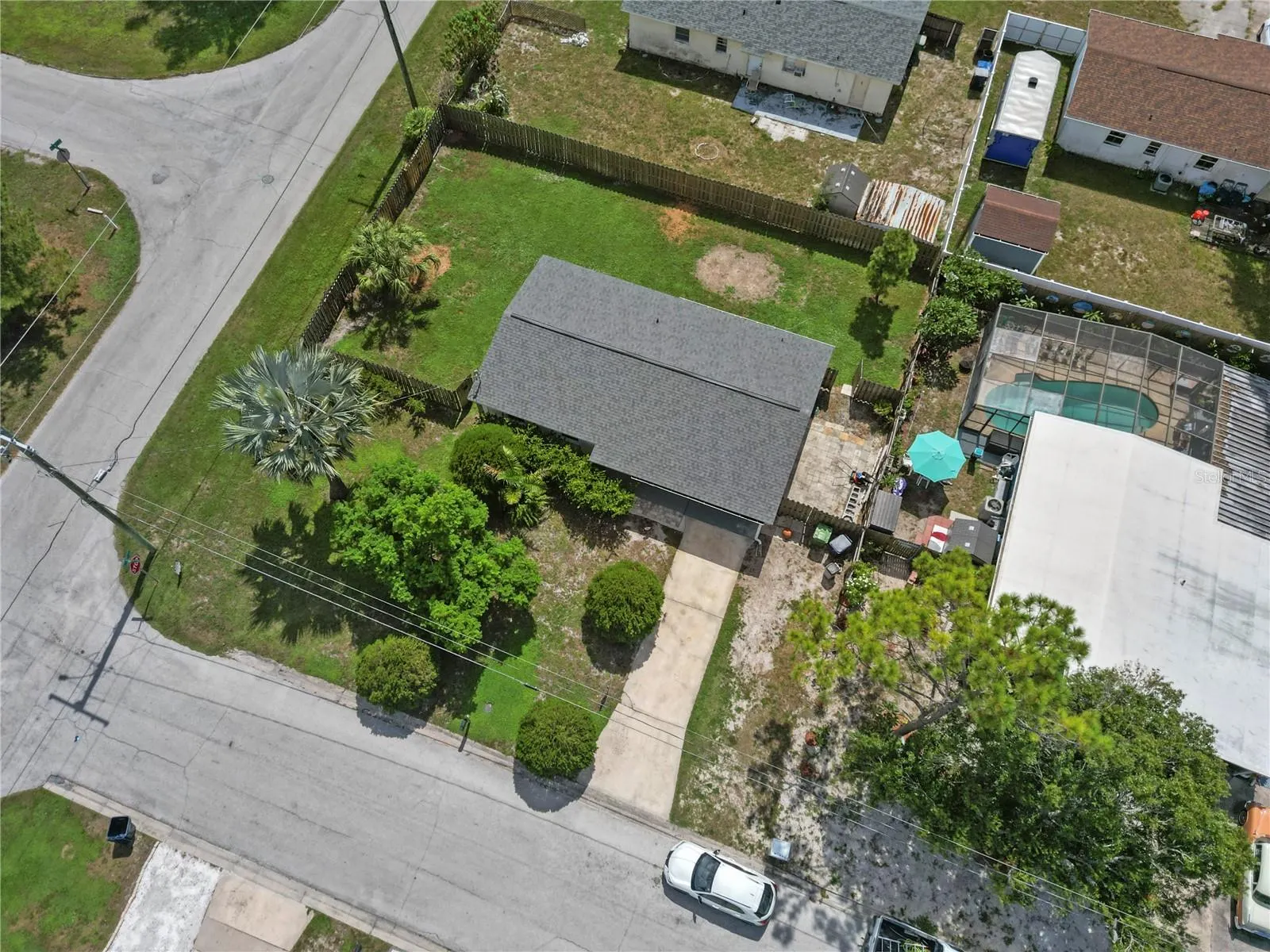 3202 W ROGERS AVE