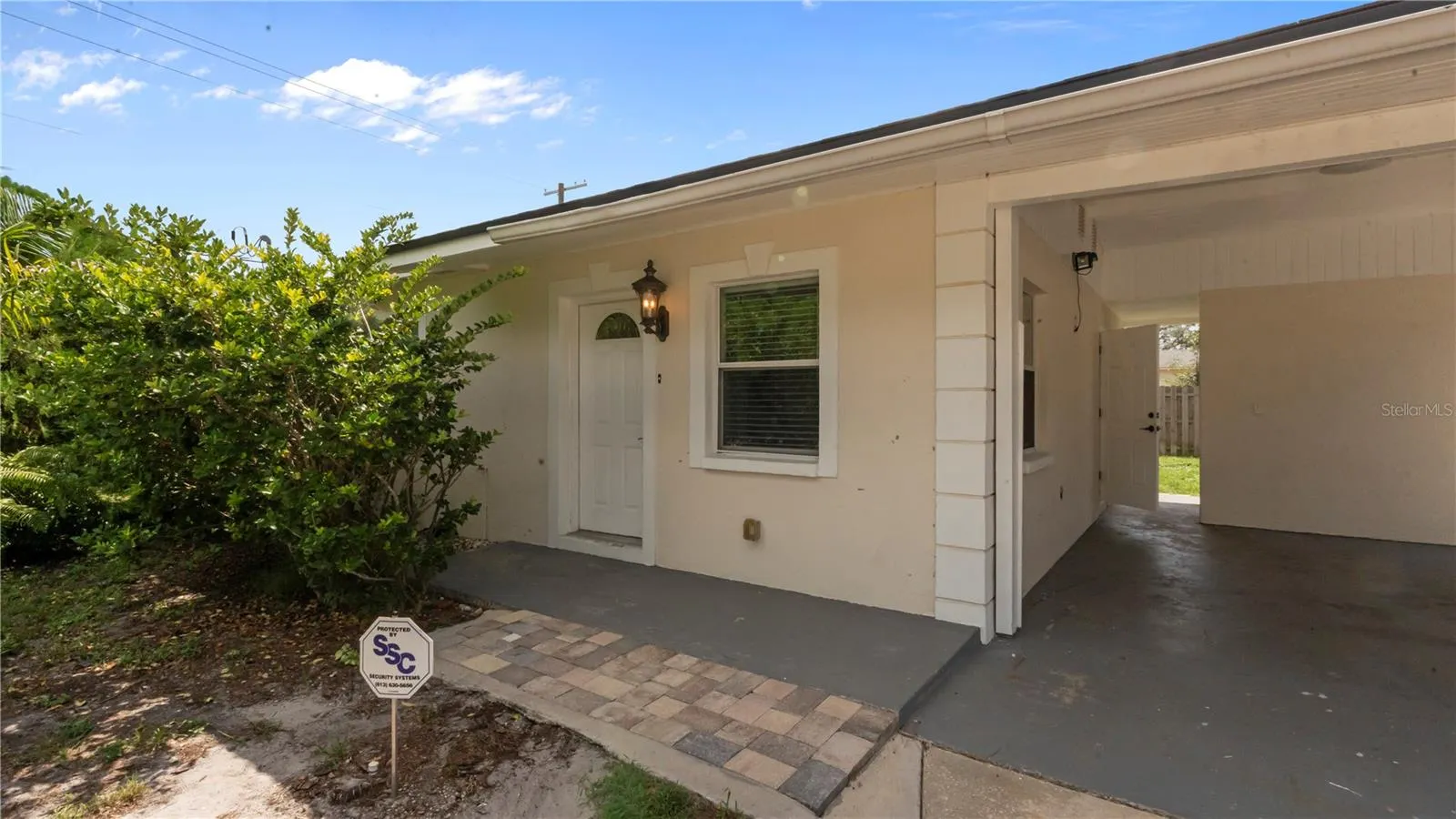3202 W ROGERS AVE