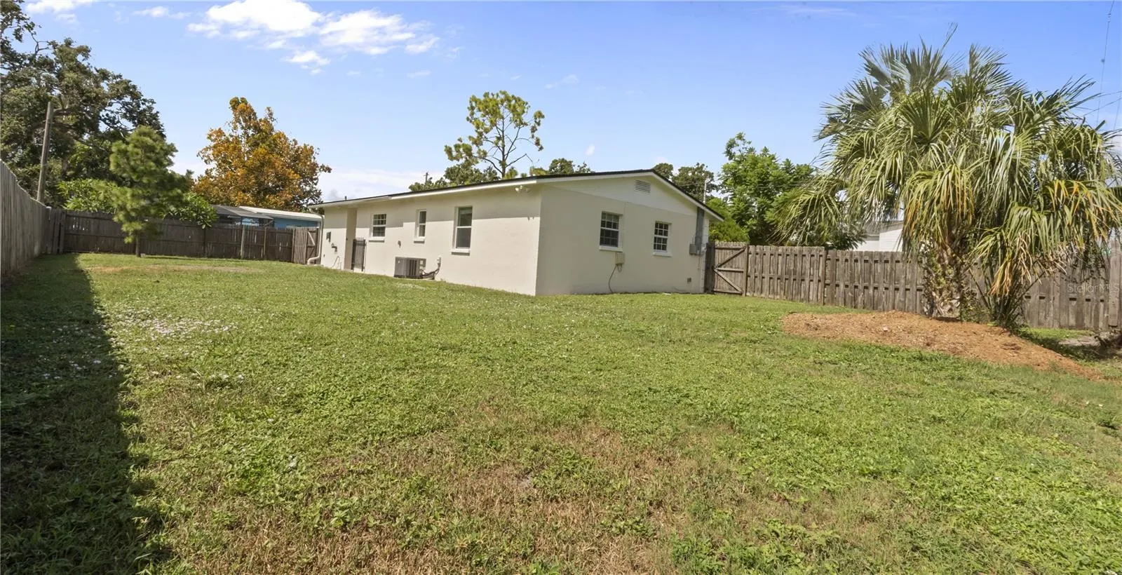 3202 W ROGERS AVE