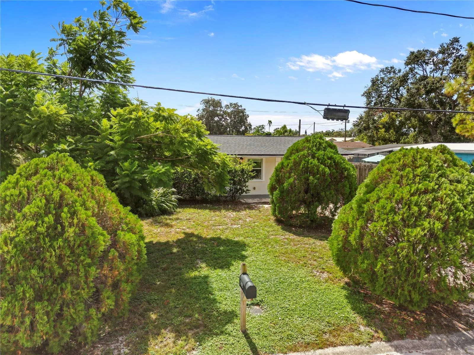 3202 W ROGERS AVE