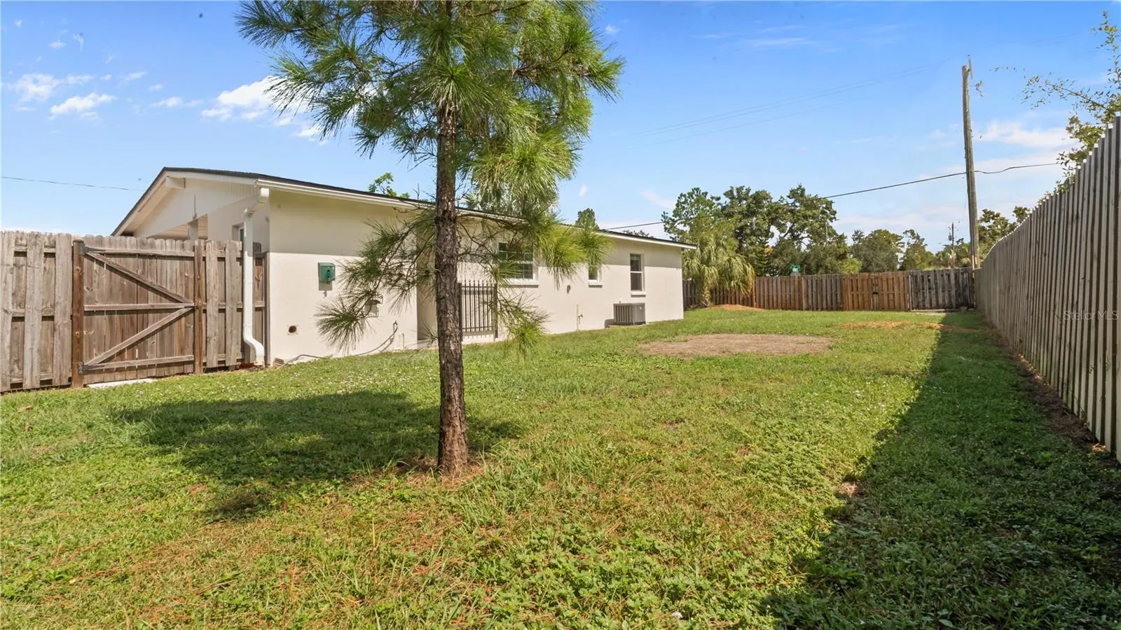 3202 W ROGERS AVE