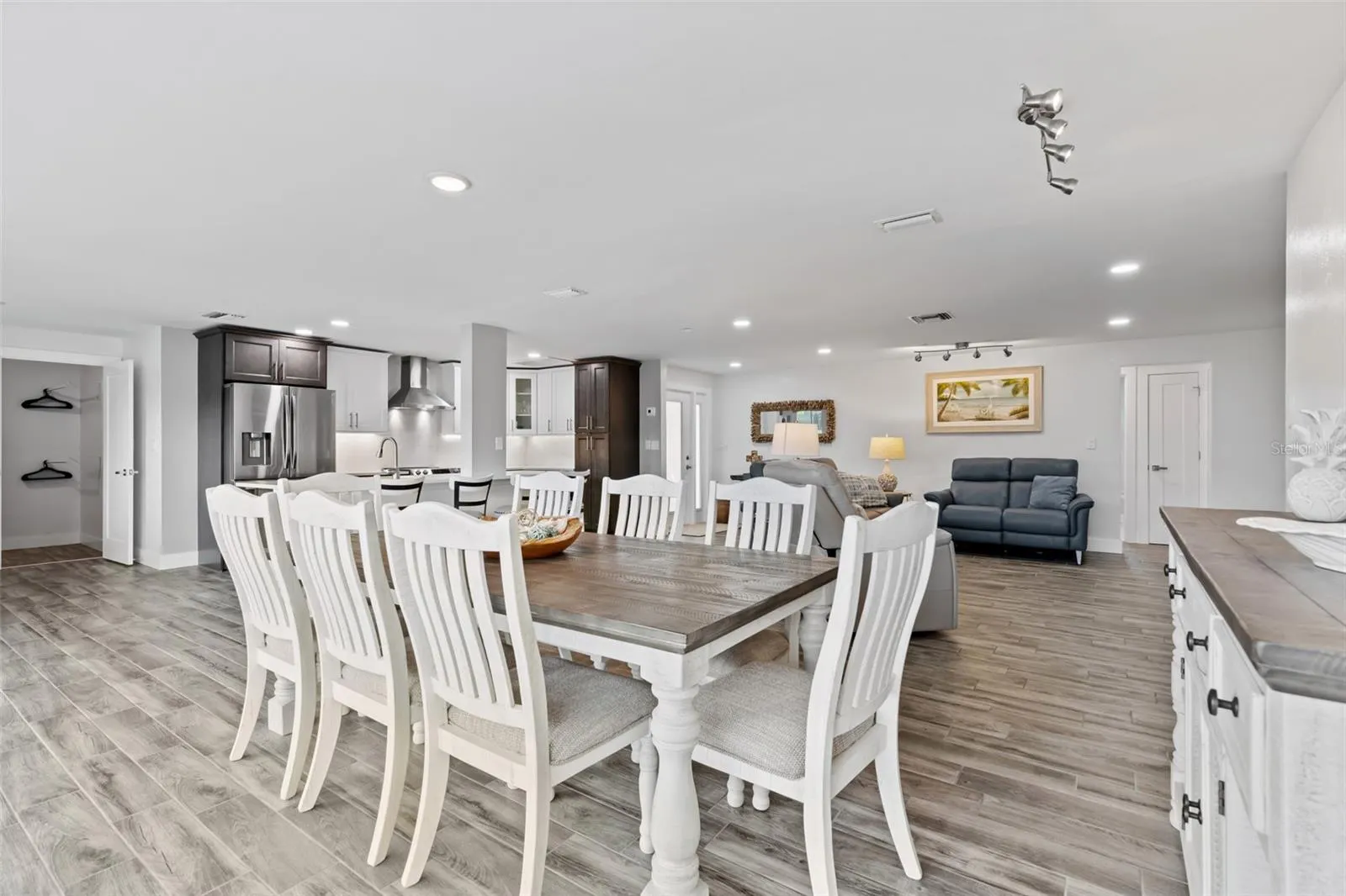 380 CORONADO DR