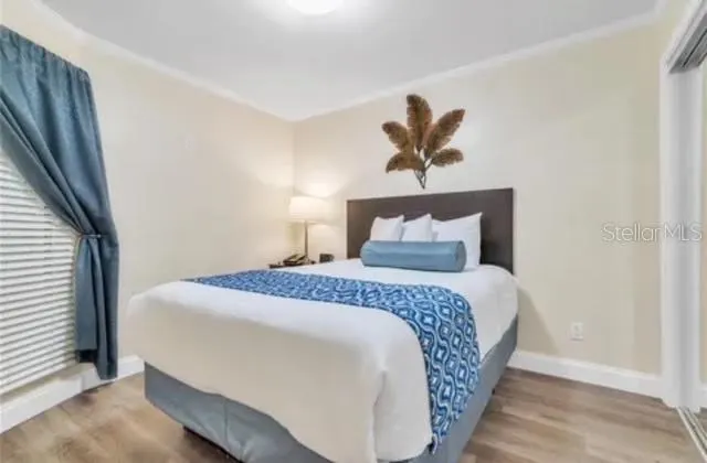 2506 N ROCKY POINT DR #237, #237