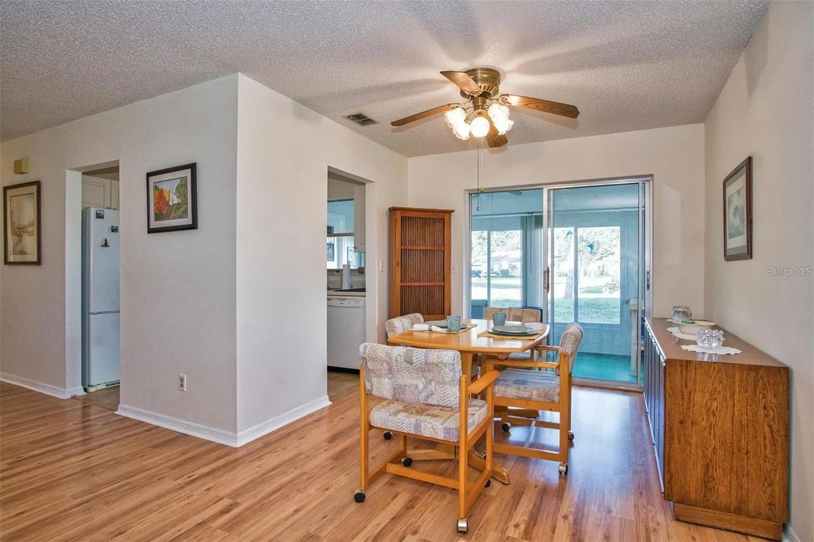 1906 CANTERBURY LN #32, #32