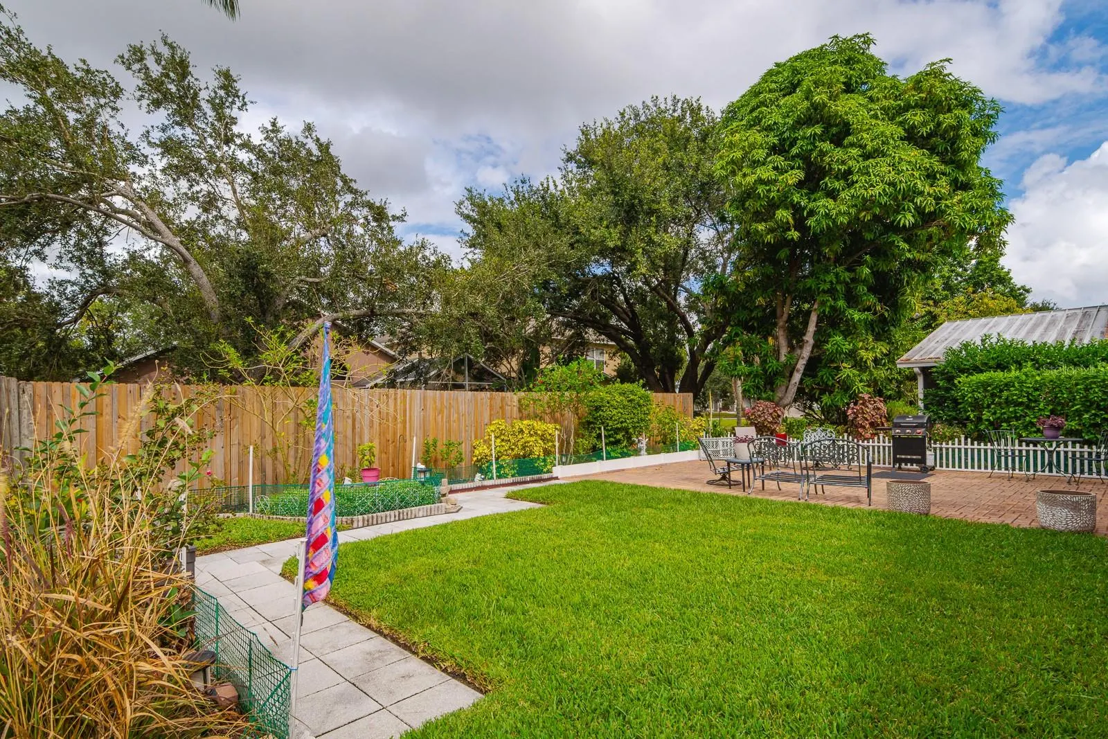 7126 COLONY POINTE DR