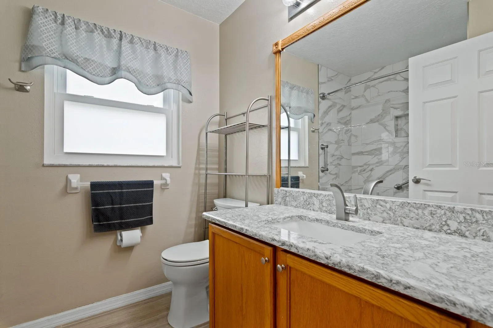 7126 COLONY POINTE DR