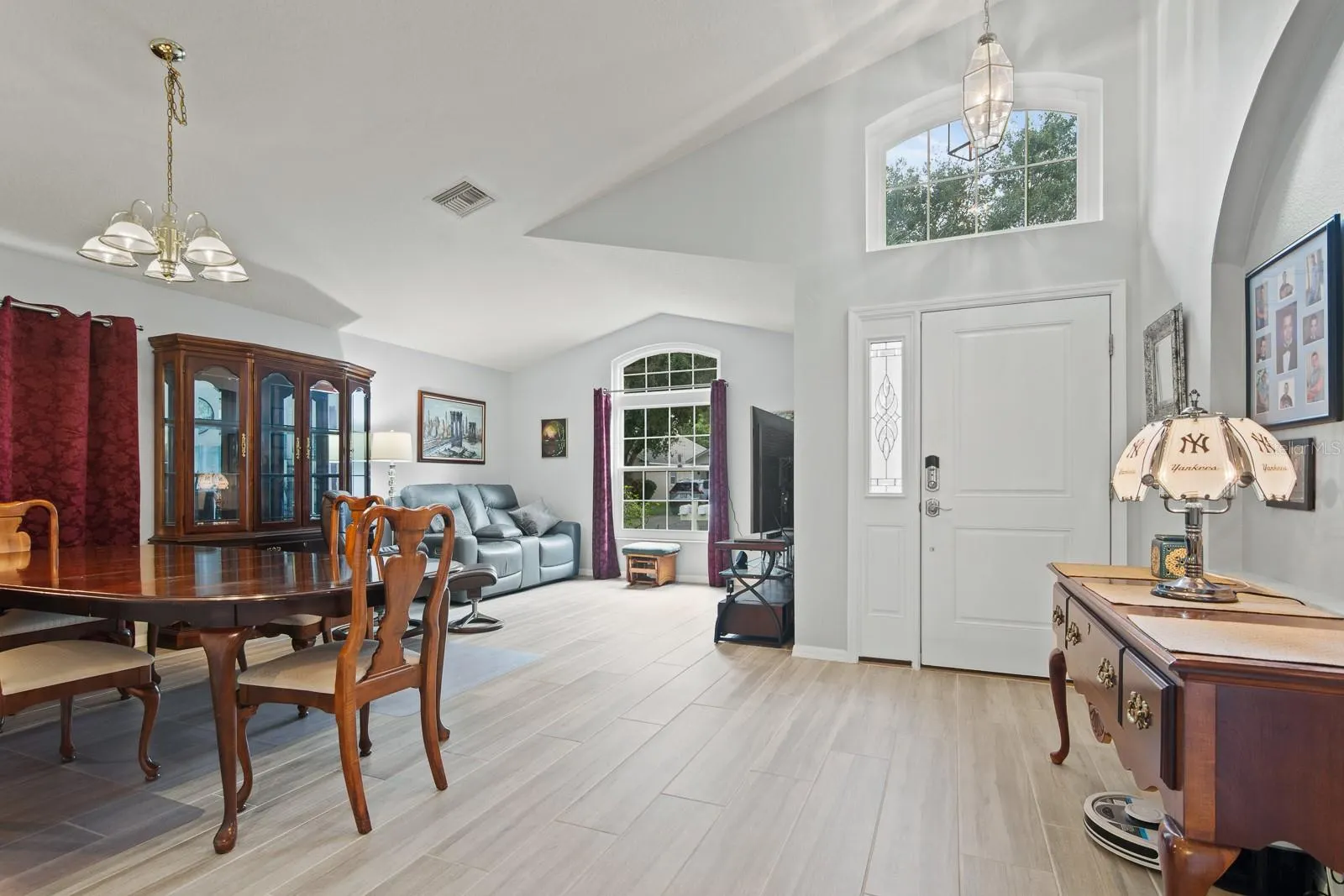 7126 COLONY POINTE DR