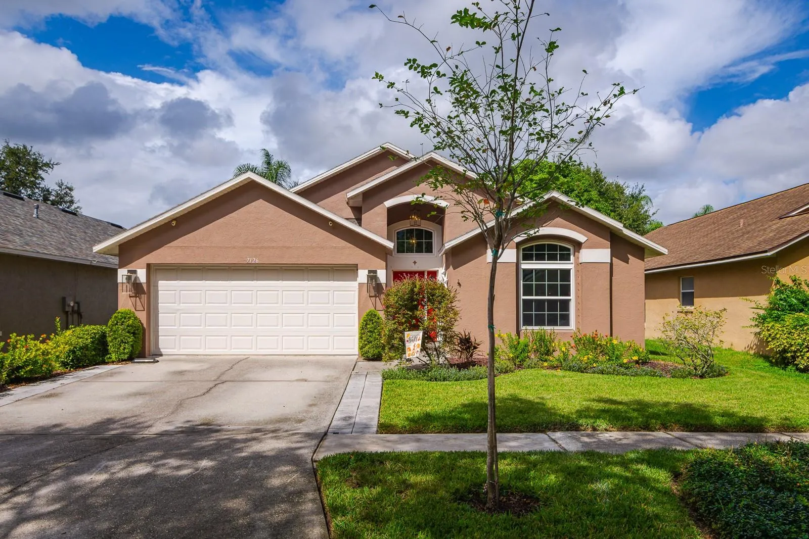 7126 COLONY POINTE DR
