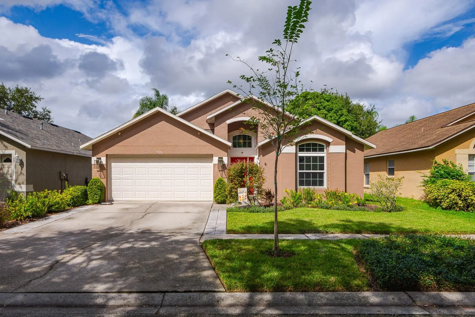 7126 COLONY POINTE DR