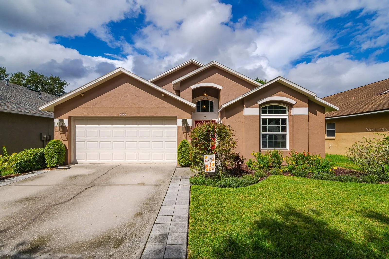 7126 COLONY POINTE DR