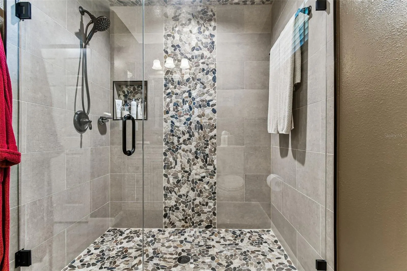 7217 RANGI DR