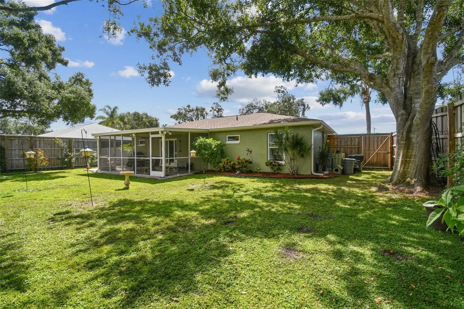 7217 RANGI DR