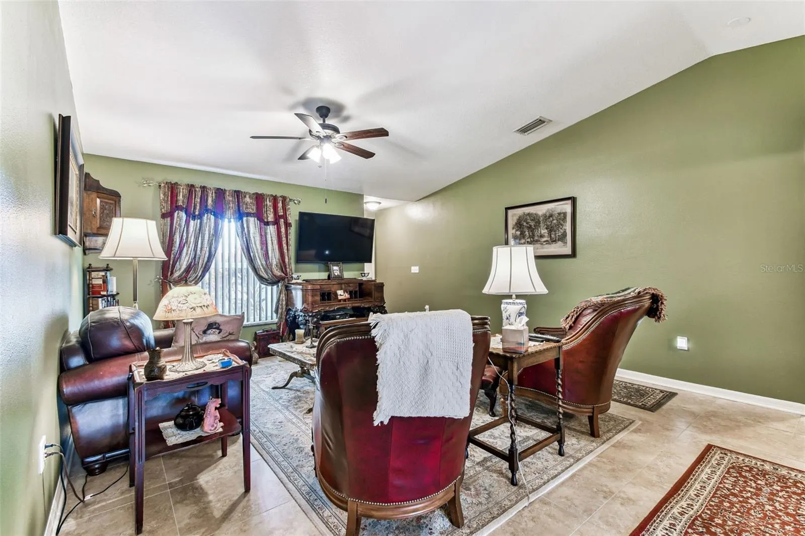 7217 RANGI DR