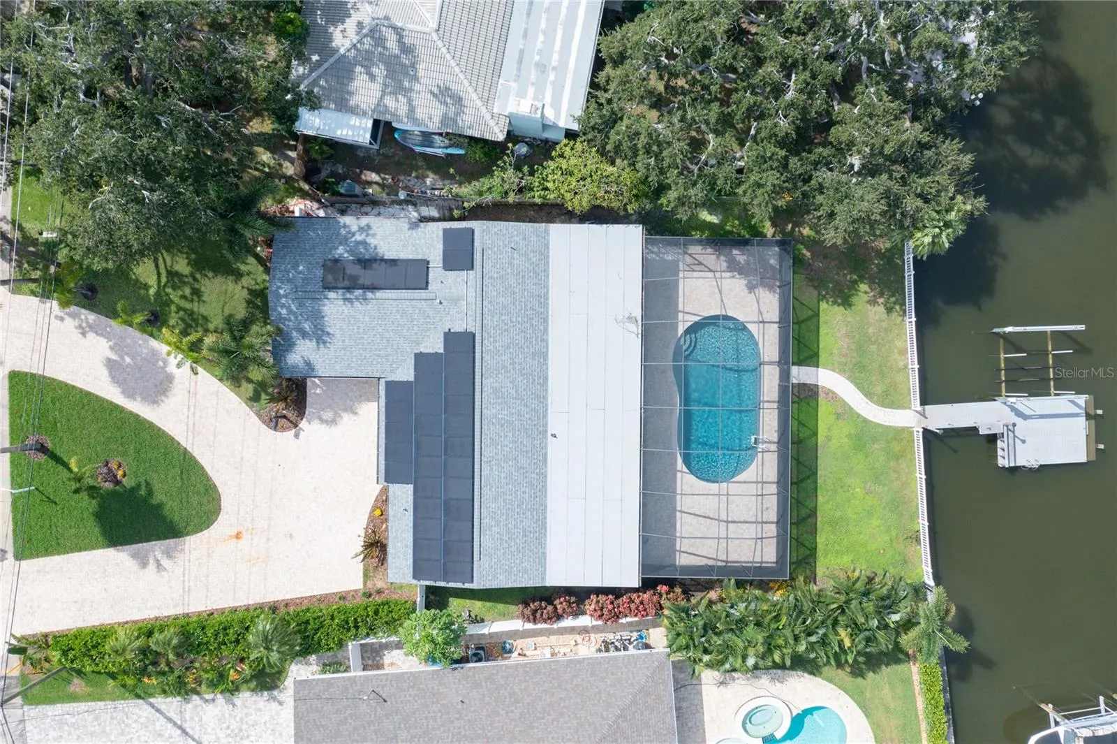 5119 VENETIAN BLVD NE
