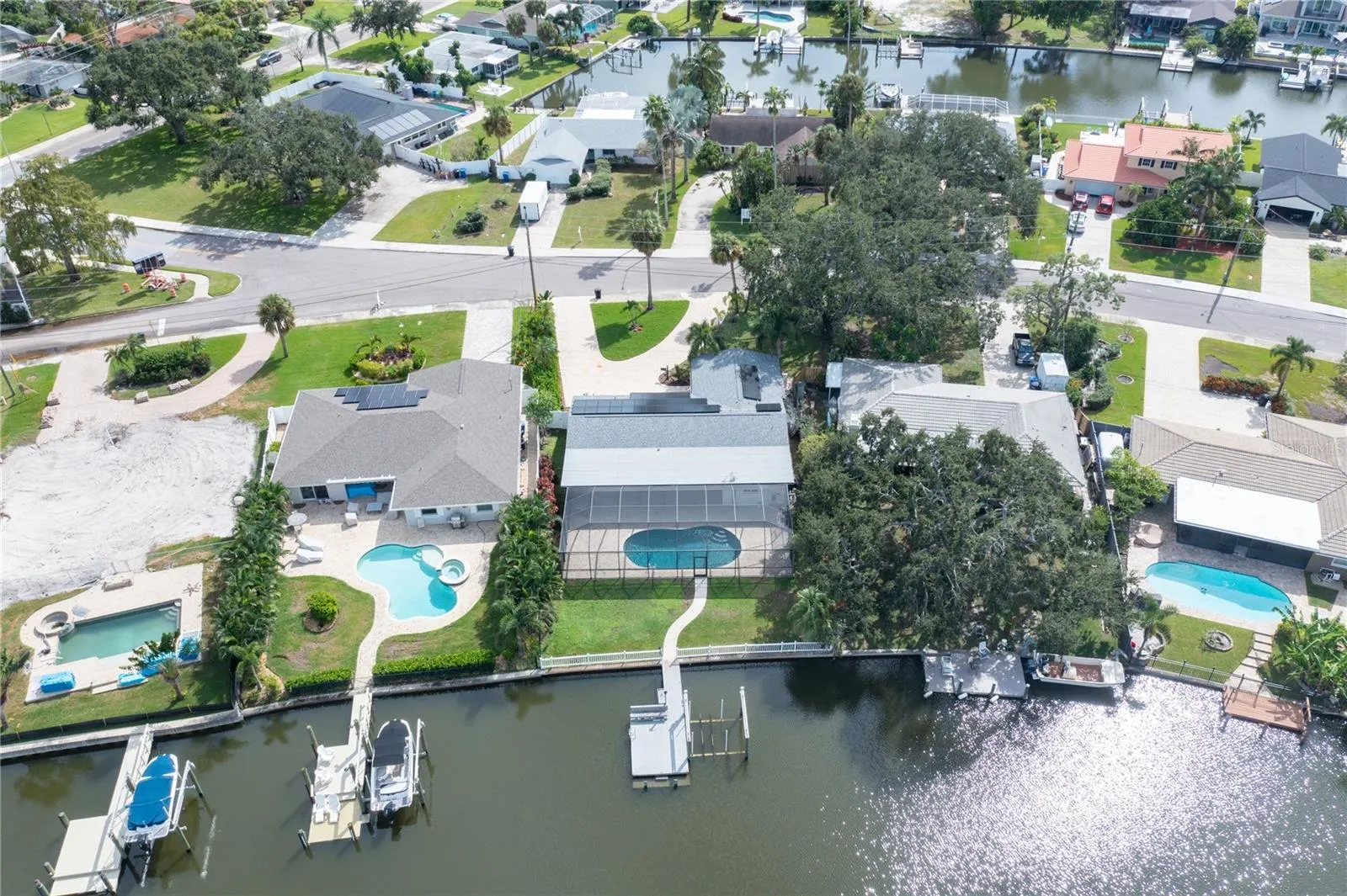 5119 VENETIAN BLVD NE