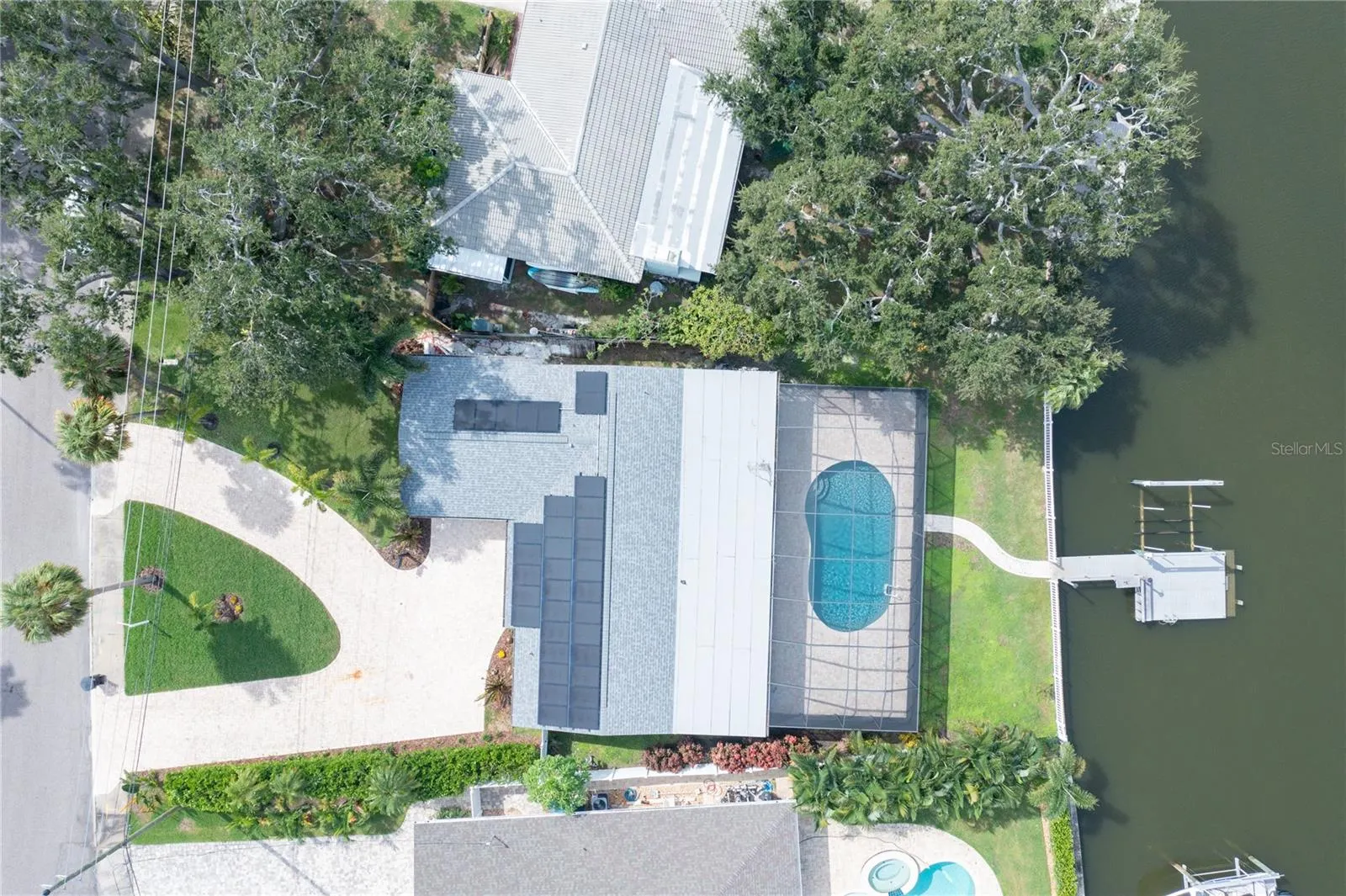 5119 VENETIAN BLVD NE