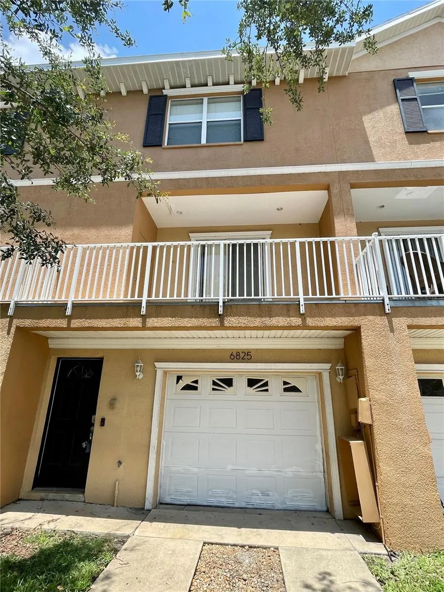 6825 S KISSIMMEE ST