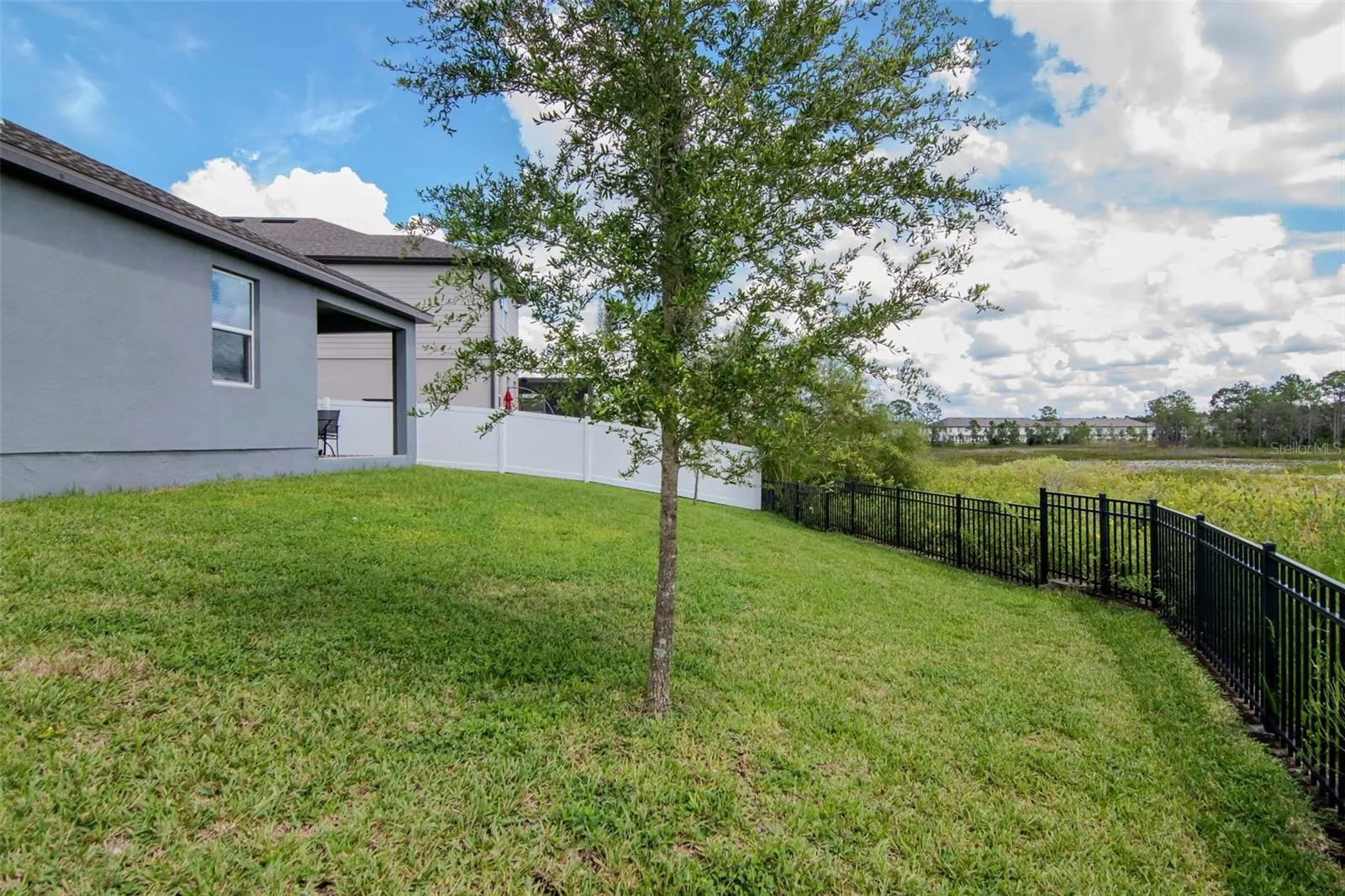 2260 DERWENT DR