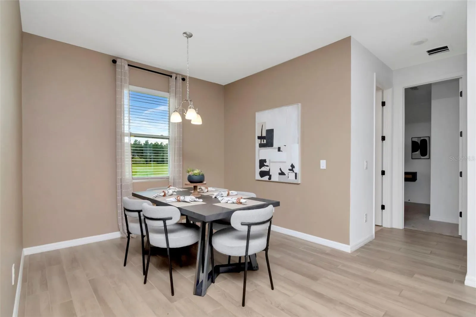 2260 DERWENT DR