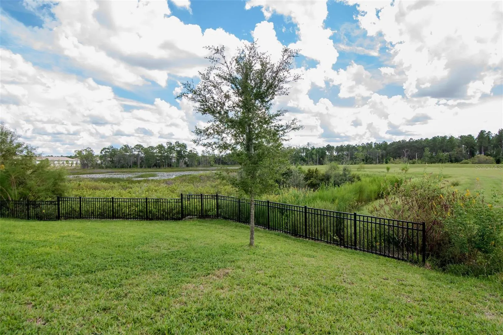 2260 DERWENT DR
